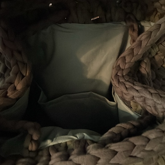 Brand new knit backpack - Picture 2 of 3